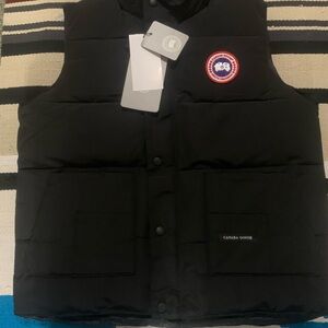 Canada Goose Men's Dark Vest with Logo